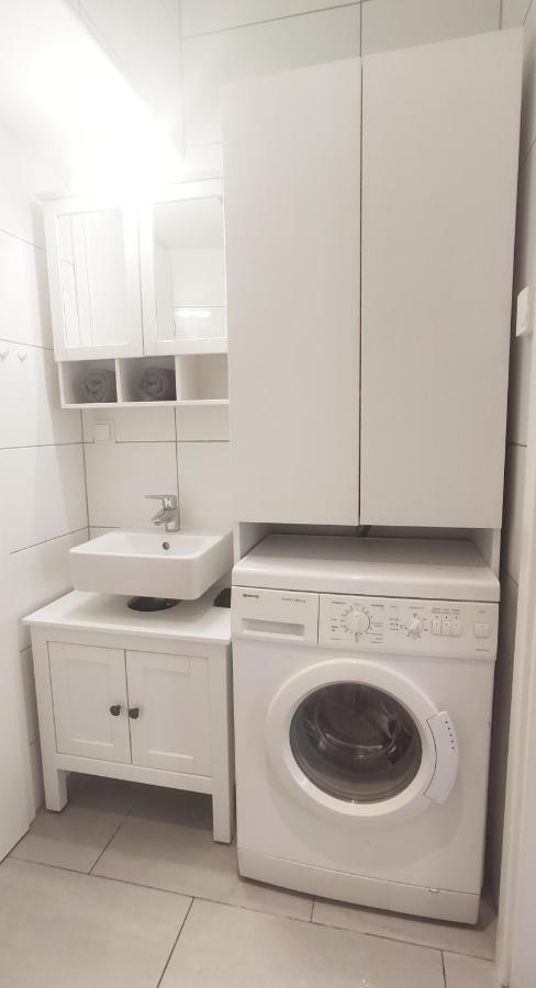 Gemuetliche Zweiraumwohnung In Ruhelage Vienna Luaran gambar
